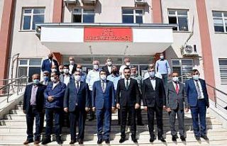 Gürkan, Kale Kaymakamı’nı ziyaret etti