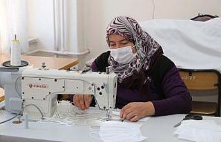 Gürün’de  100 bin maske üretilecek
