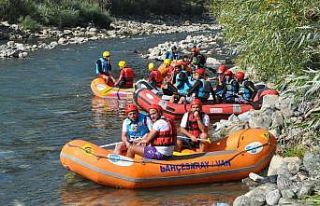 Habur Çayında rafting heyecanı başladı