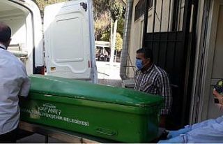 Halı balyasının altında kalan işçi hayatını...