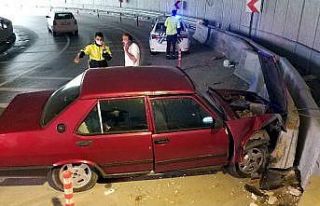 Hastaneye giderken kaza geçirdiler: 2 yaralı