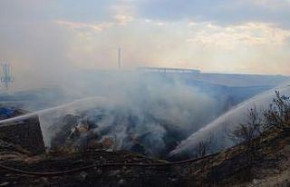 Hatay’da Organize Sanayi Bölgesinde fabrika yangını...