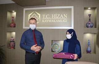 Hizan Kaymakamı Yelek, TÜBİTAK birincisi öğrenciye...