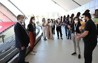 HKÜ Kampüsü öğrencileri ile yeniden buluştu