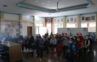 İl Müdürü Kabakçı, Gençlik Merkezi Müdürlerinden...