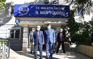 İl Müftüsü Işıldar’ı ziyaret eden Başkan...