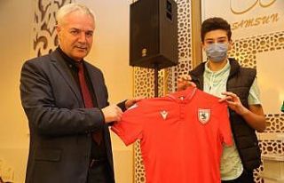 İLKEM’de başarıyı yakalayan öğrenciler ödüllendirildi