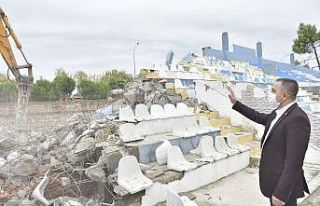 İlyas Bayram Stadyumu tribünü yenileniyor