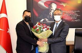 İnönü Eğitim Bilimleri Enstitüsü’nde devir-teslim...