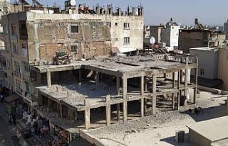 İnşaat halindeki binanın yıkımında sona doğru