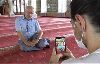 İnternet çağını yakalayan emekli imam