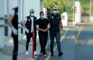 Interpol’ün aradığı kadına ev kiralayan zanlı...