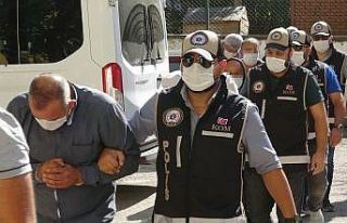 İşe alma vadiyle 900 bin lira vurgun yaptılar