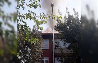 Isparta’da çatı yangını korkuttu
