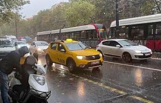 İstanbul’da sağanak yağış başladı