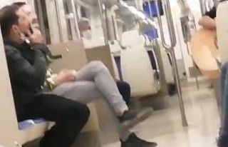 İZBAN’da sigara içip şarkı söyleyen şahıslara...