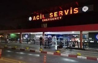 İzmir’de yüksekten düşen 2 kişi hayatını...