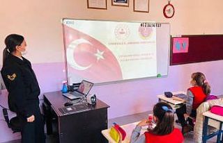 Jandarmadan öğrencilere kişisel güvenlik eğitimi