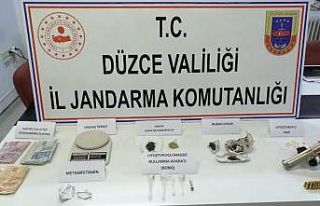 Jandarmadan uyuşturucuya geçit yok