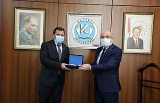 Kabakcı, Rektör Karamustafa’yı ziyaret etti