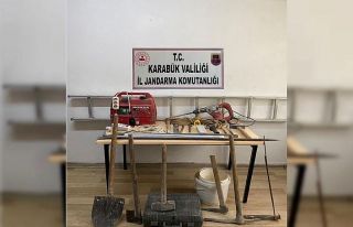 Kaçak kazı yapan 3 kişi suçüstü yakalandı