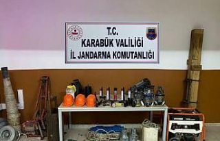 Kaçak kazı yapan 6 kişi suçüstü yakalandı
