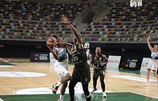 Kadınlar Basketbol Süper Ligi: İzmit Belediyespor:...