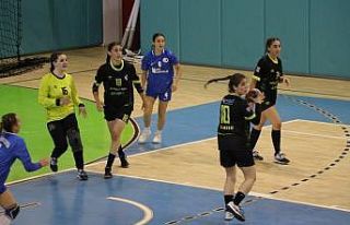 Kadınlar Hentbol Süper Ligi: Elazığ Sosyal Yardımlaşma:...