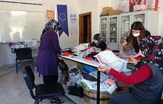 Kadınlar üretip ev ekonomilerine katkı sağlıyor