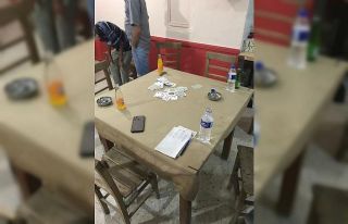 Kahvede oyun oynayanlara korona cezası