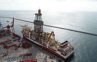 Kanuni sondaj gemisinin platform söküm çalışmaları...