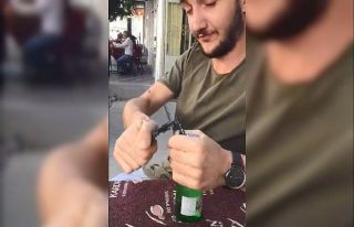 Kapak açmak istedi ama telefonu parçalandı