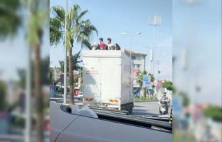 Kapalı kasa kamyonette yolculuk cezayla bitti