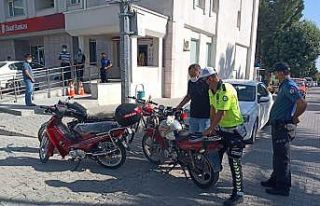 Karaisalı’da uygunsuz motosikletler toplanıyor