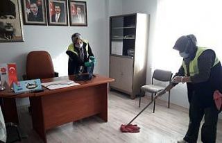 Karesi muhtarlıkları dezenfekte edilip temizlendi