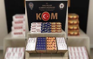Kargo paketinden kaçak makaron çıktı