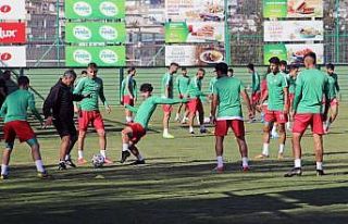 Karşıyaka’da 2 pozitif vaka