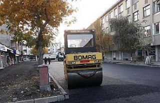 Kars’ta yol çalışmaları tam hız sürüyor