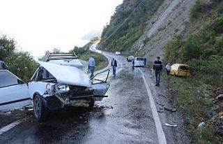 Kastamonu’da üç araç birbirine girdi