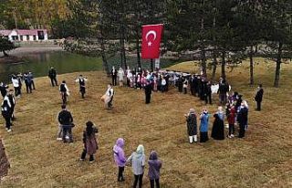 Kaymakam, Cumhuriyet Bayramında dezavantajlı çocuklarla...