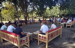 Kaymakam Türkmen filyasyon ekipleri ile buluştu