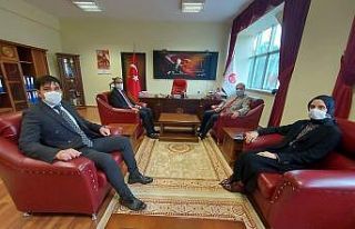 Kaymakam Türköz cumhuriyet savcıları ile bir araya...