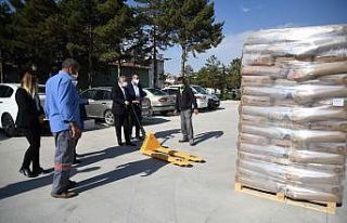 Kayseri’de çiftçilere Macar fiğ tohumu dağıtıldı