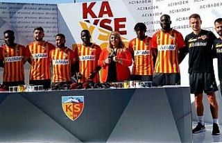 Kayserispor 14 transfer yaptı