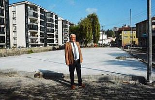 Kdz. Ereğli Belediyesi halı saha yapıyor