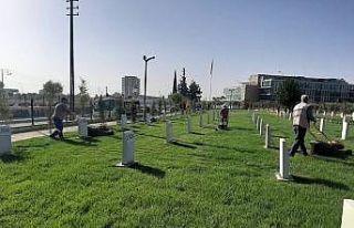 Kilis’te yeşil alanlar elden geçiriliyor