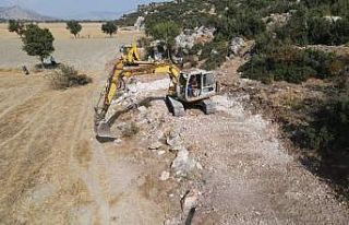 Kızılkaya beldesinde çiftçilere ulaşım kolaylığı