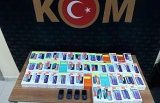 Kocaeli’de 51 adet gümrük kaçağı cep telefonu...