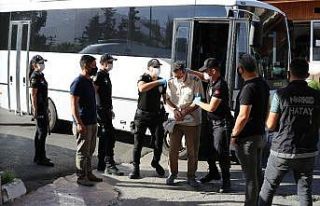 Kokainle yakalanan kaptan ile gemi mürettebatı adliyede