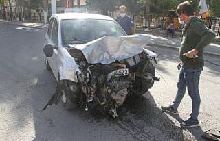 Konya’da otomobiller çarpıştı: 3 yaralı